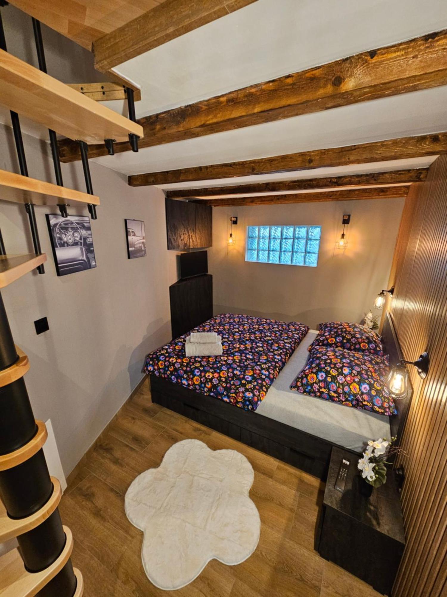 Noclegi Pod Stodola Krakau Exterior foto